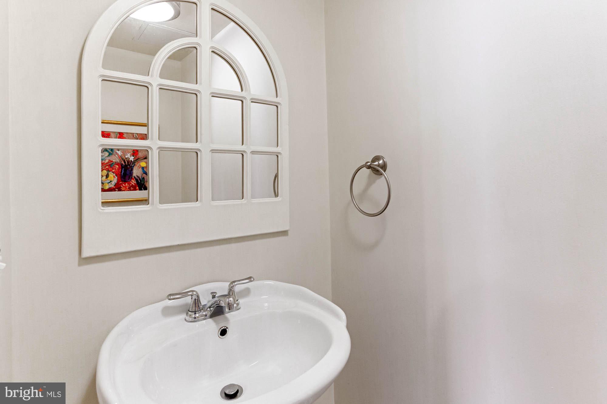 11241 Crystal Run, Unit B289 Columbia, MD 21044 - Photo 19 of 33 UPGR FIXTURES *SINK*TOILET*MIRROR &MARBLE FLR