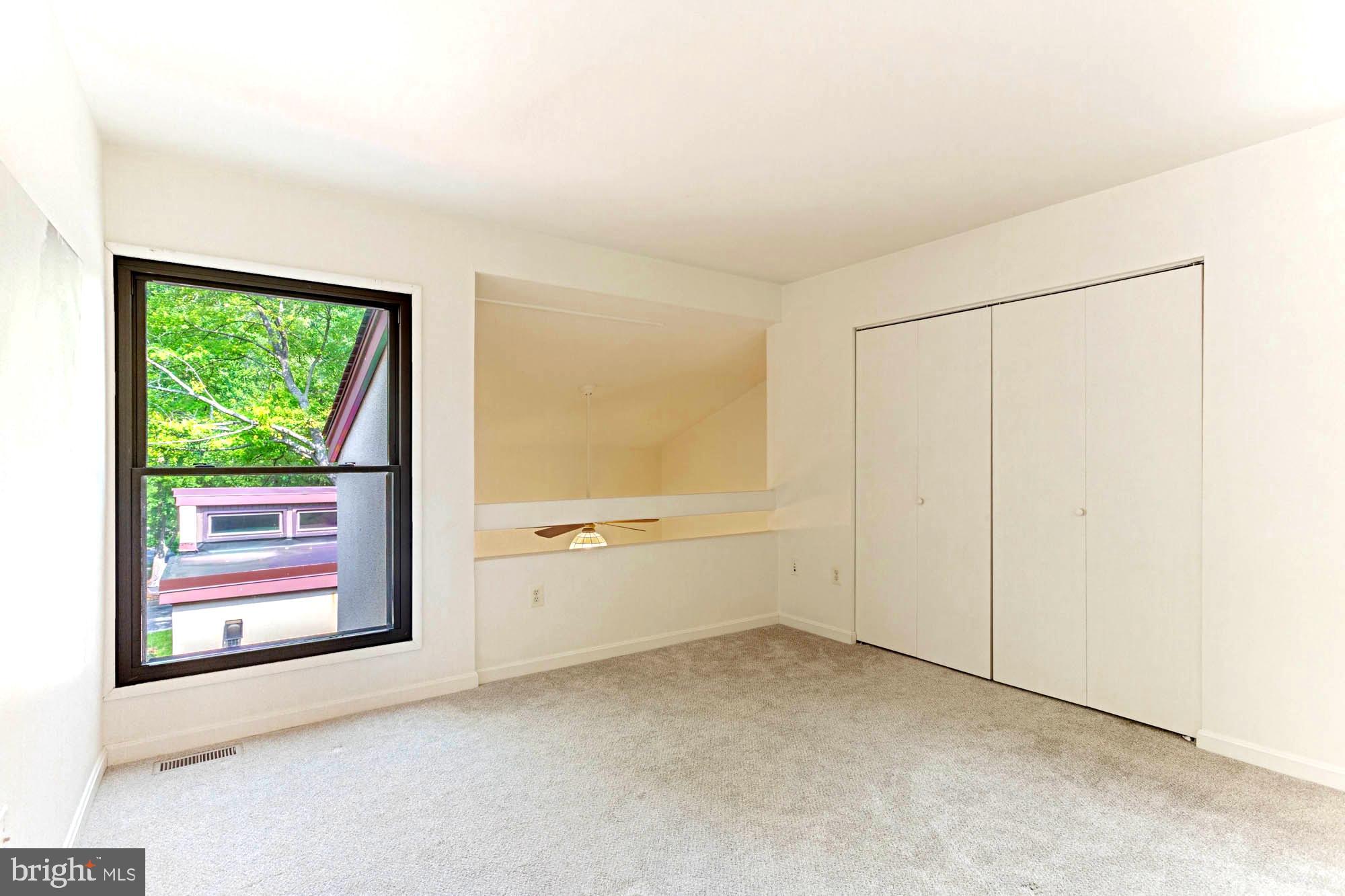 11241 Crystal Run, Unit B289 Columbia, MD 21044 - Photo 20 of 33 BEDRM W/ OVERLOOK* CASABLANCA FAN W/CONTROLS