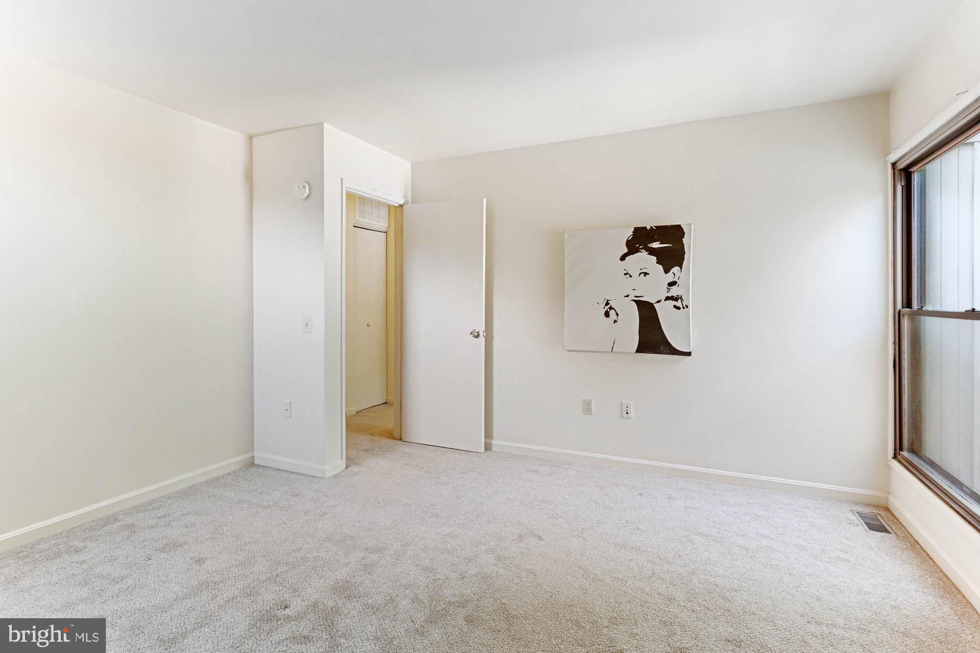11241 Crystal Run, Unit B289 Columbia, MD 21044 - Photo 23 of 33 EXCELLENT SQUARE FOOTAGE FOR FURNITURE * UPGR W/W