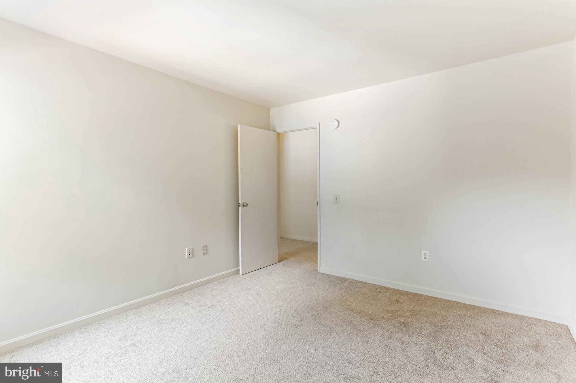 11241 Crystal Run, Unit B289 Columbia, MD 21044 - Photo 29 of 33 GREAT RM SIZE