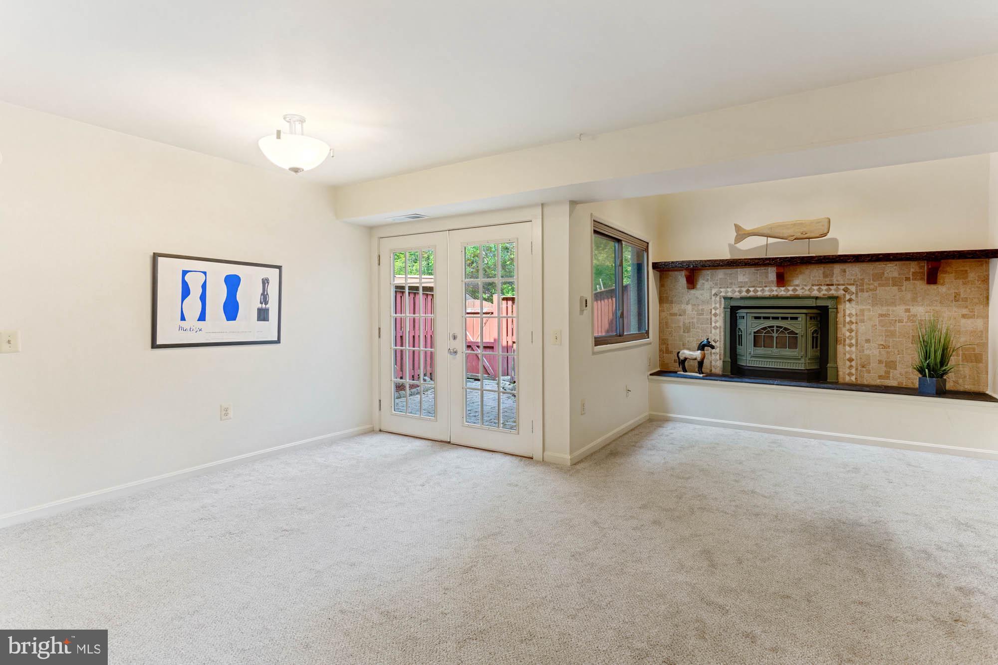 11241 Crystal Run, Unit B289 Columbia, MD 21044 - Photo 7 of 33 UPGRADED NEUTRAL W/W THRU OUT ALL MAJOR ROOMS*