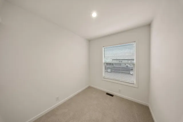 $74,950 | 880 East F Street, Unit 14, Oakdale, CA 95361