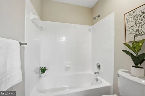 $578,000 | 6845 Malton Court, Centreville, VA 20121