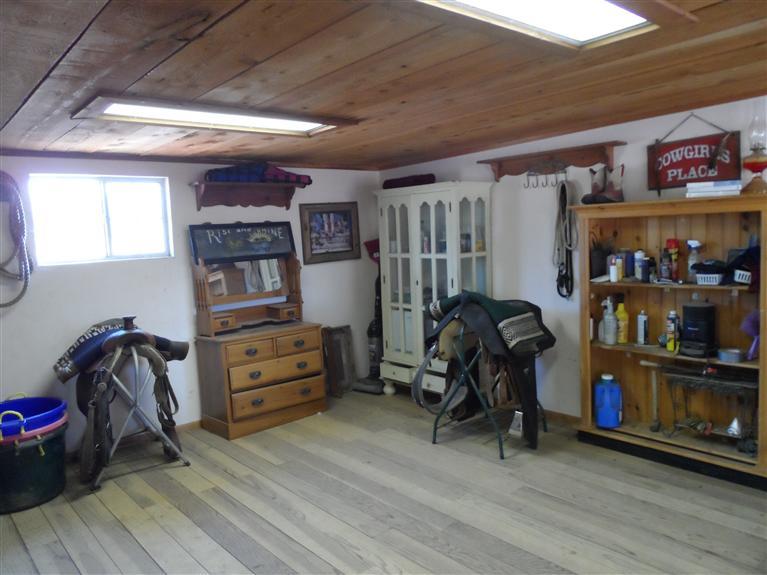 13484 Millerton Road Prather, CA 93651 - Photo 15 of 25 Gallery Image 15