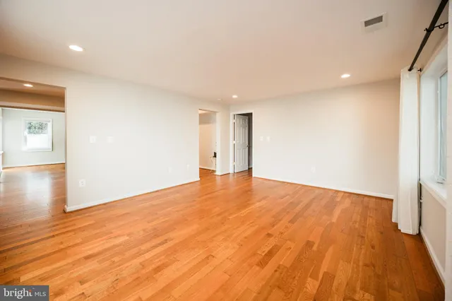 $1,150,000 | 9720 Five Oaks Road, Fairfax, VA 22031