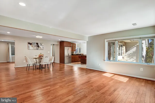 $1,150,000 | 9720 Five Oaks Road, Fairfax, VA 22031