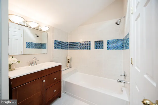 $1,150,000 | 9720 Five Oaks Road, Fairfax, VA 22031