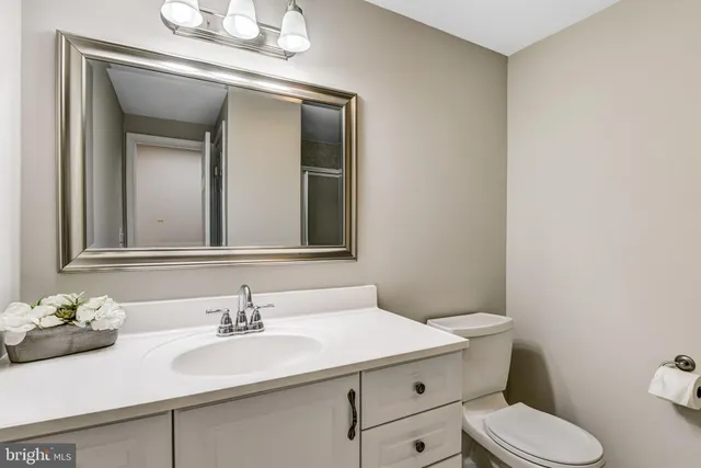 $1,150,000 | 9720 Five Oaks Road, Fairfax, VA 22031