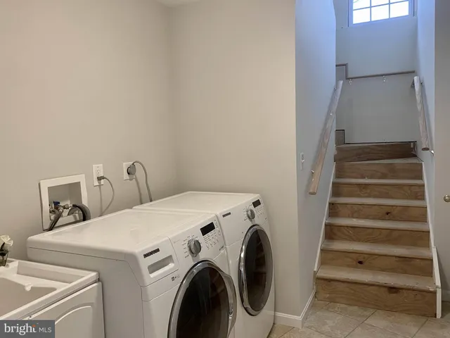 $1,150,000 | 9720 Five Oaks Road, Fairfax, VA 22031