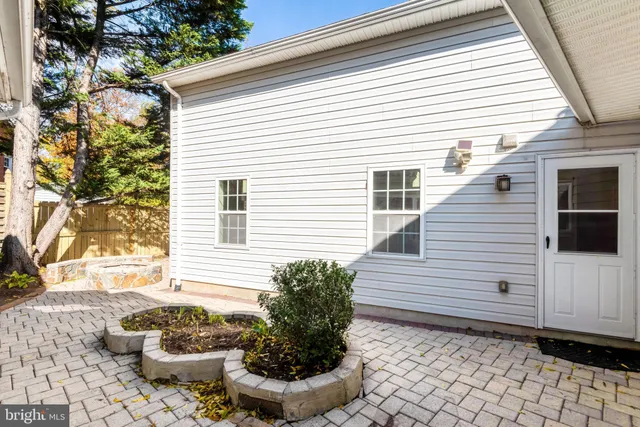 $1,150,000 | 9720 Five Oaks Road, Fairfax, VA 22031