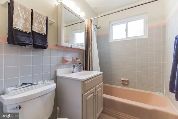 $1,850 | 200 Spruce Street, Unit C6, Doylestown, PA 18901