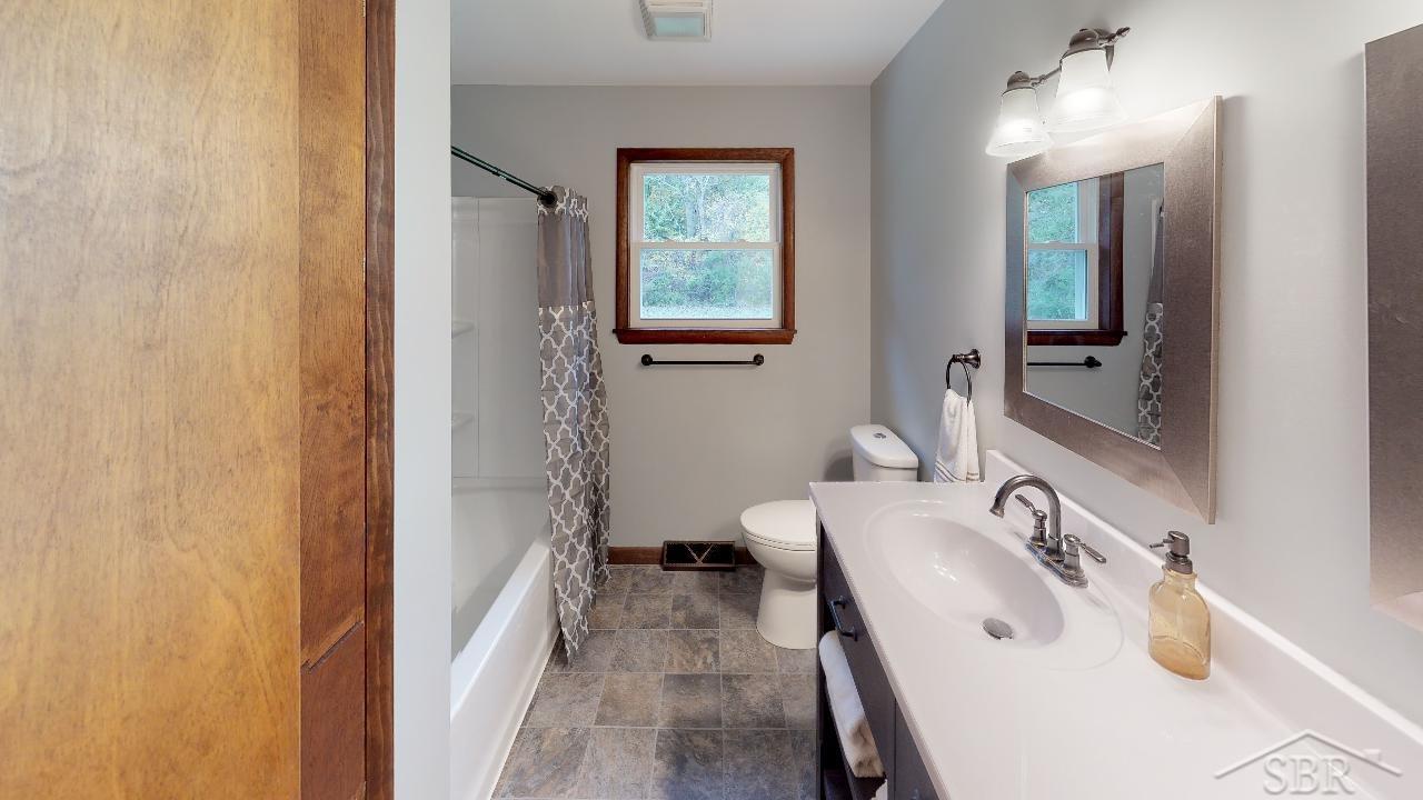14881 Ederer Road Hemlock, MI 48626 - Photo 17 of 22 31362643-16.JPG