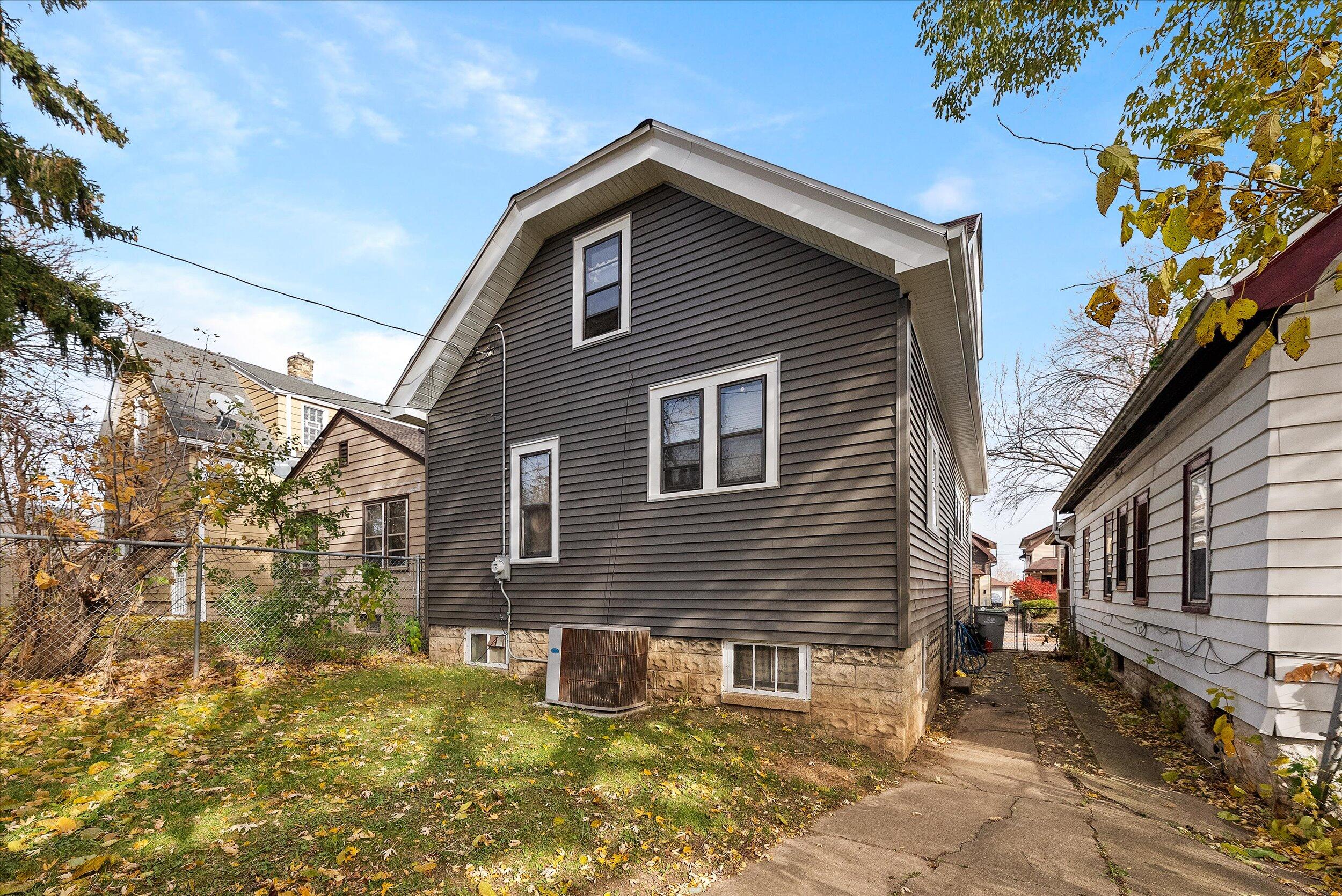 2419 North 53rd Street Milwaukee, WI 53210 - Photo 28 of 28 29-Back Exterior