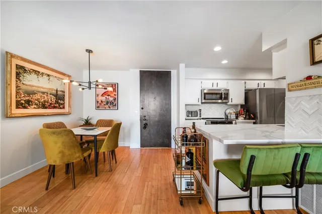 $579,000 | 1140 East Ocean Boulevard, Unit 220, Long Beach, CA 90802