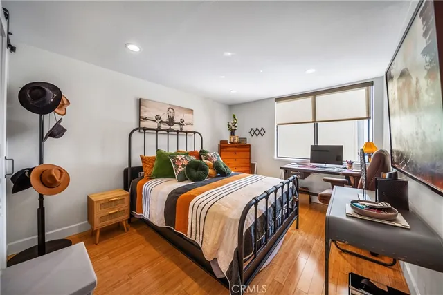 $579,000 | 1140 East Ocean Boulevard, Unit 220, Long Beach, CA 90802