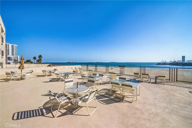 $579,000 | 1140 East Ocean Boulevard, Unit 220, Long Beach, CA 90802