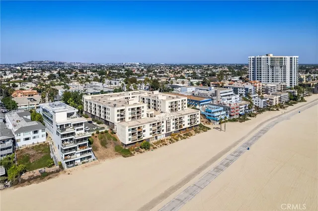 $579,000 | 1140 East Ocean Boulevard, Unit 220, Long Beach, CA 90802