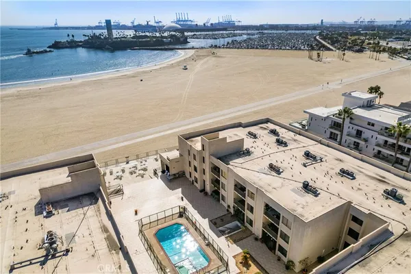 $510,000 | 1140 East Ocean Boulevard, Unit 220, Long Beach, CA 90802