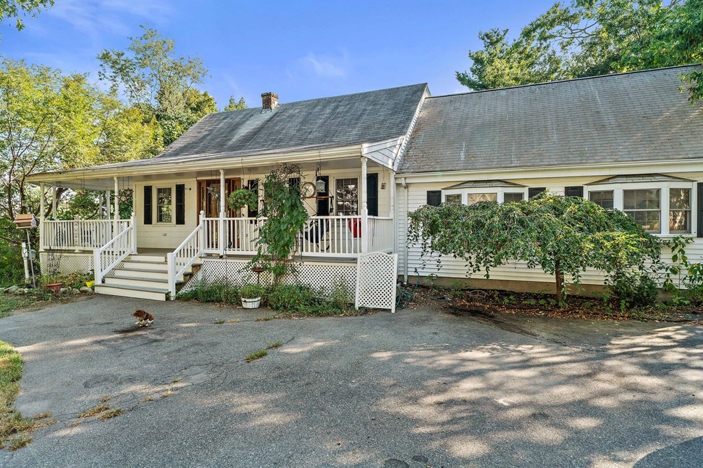 19 Pinecliff Road Weymouth, MA 02189 - Photo 1 of 17 Gallery Image 1