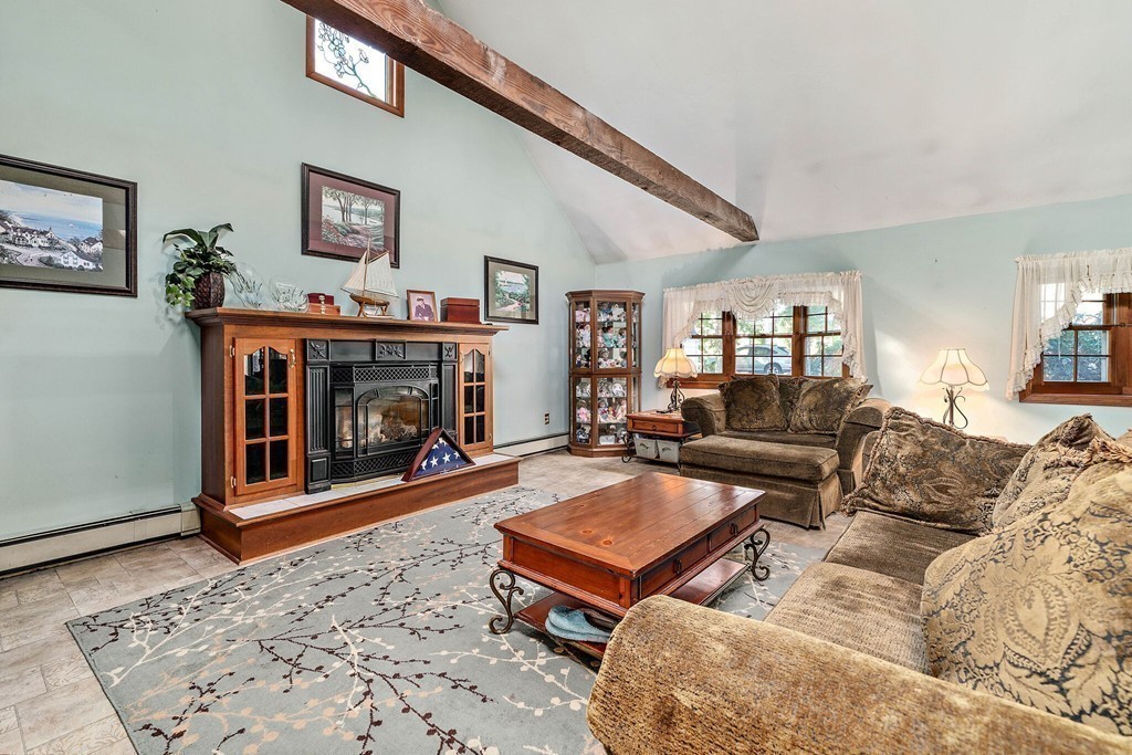 19 Pinecliff Road Weymouth, MA 02189 - Photo 11 of 17 Gallery Image 11