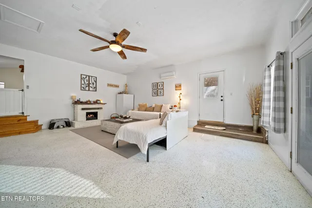 $439,900 | 631 Rock House Road, Kodak, TN 37764