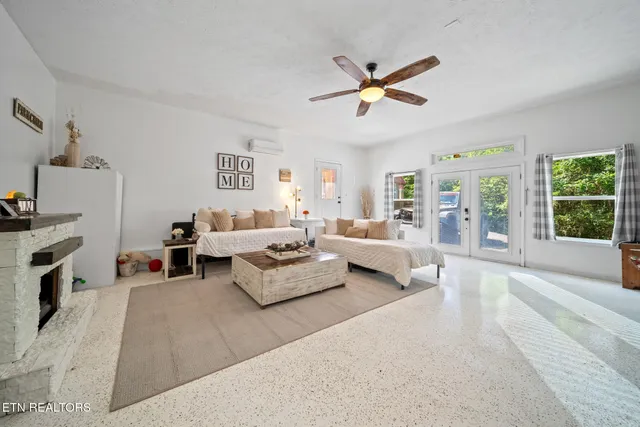 $439,900 | 631 Rock House Road, Kodak, TN 37764