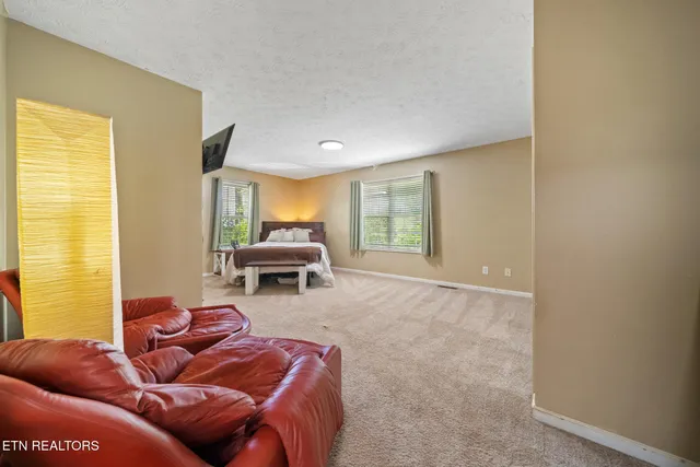 $439,900 | 631 Rock House Road, Kodak, TN 37764