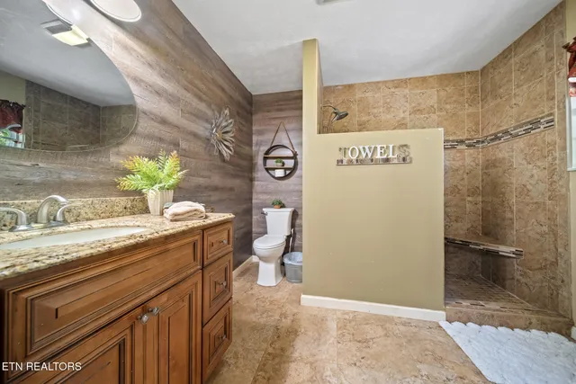 $439,900 | 631 Rock House Road, Kodak, TN 37764