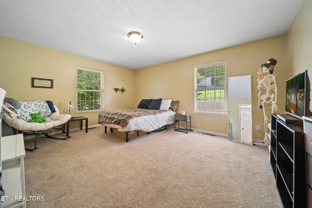 $439,900 | 631 Rock House Road, Kodak, TN 37764