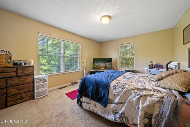 $439,900 | 631 Rock House Road, Kodak, TN 37764