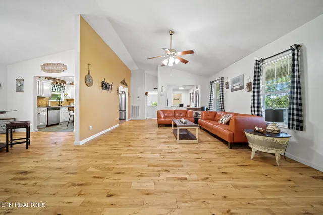 $439,900 | 631 Rock House Road, Kodak, TN 37764