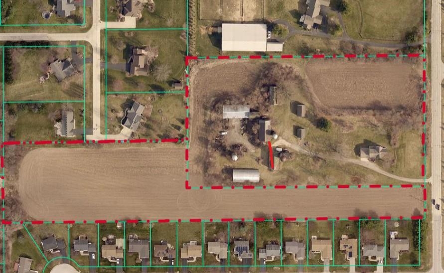 5250 Harvey Road Caledonia, IL 61011 - Photo 17 of 17 a small area with lots of fruit and vegetables