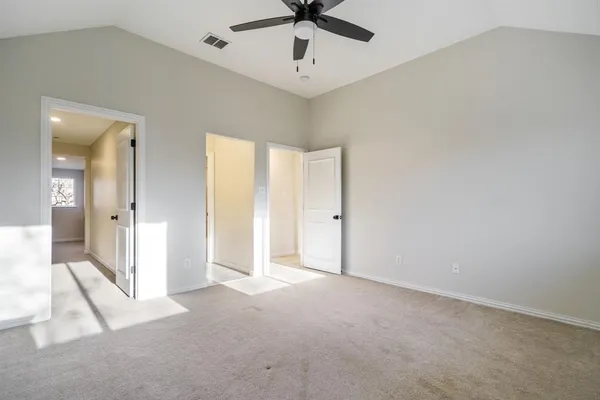 $1,095,000 | 1130 Cogburn Court, Shady Shores, TX 76208