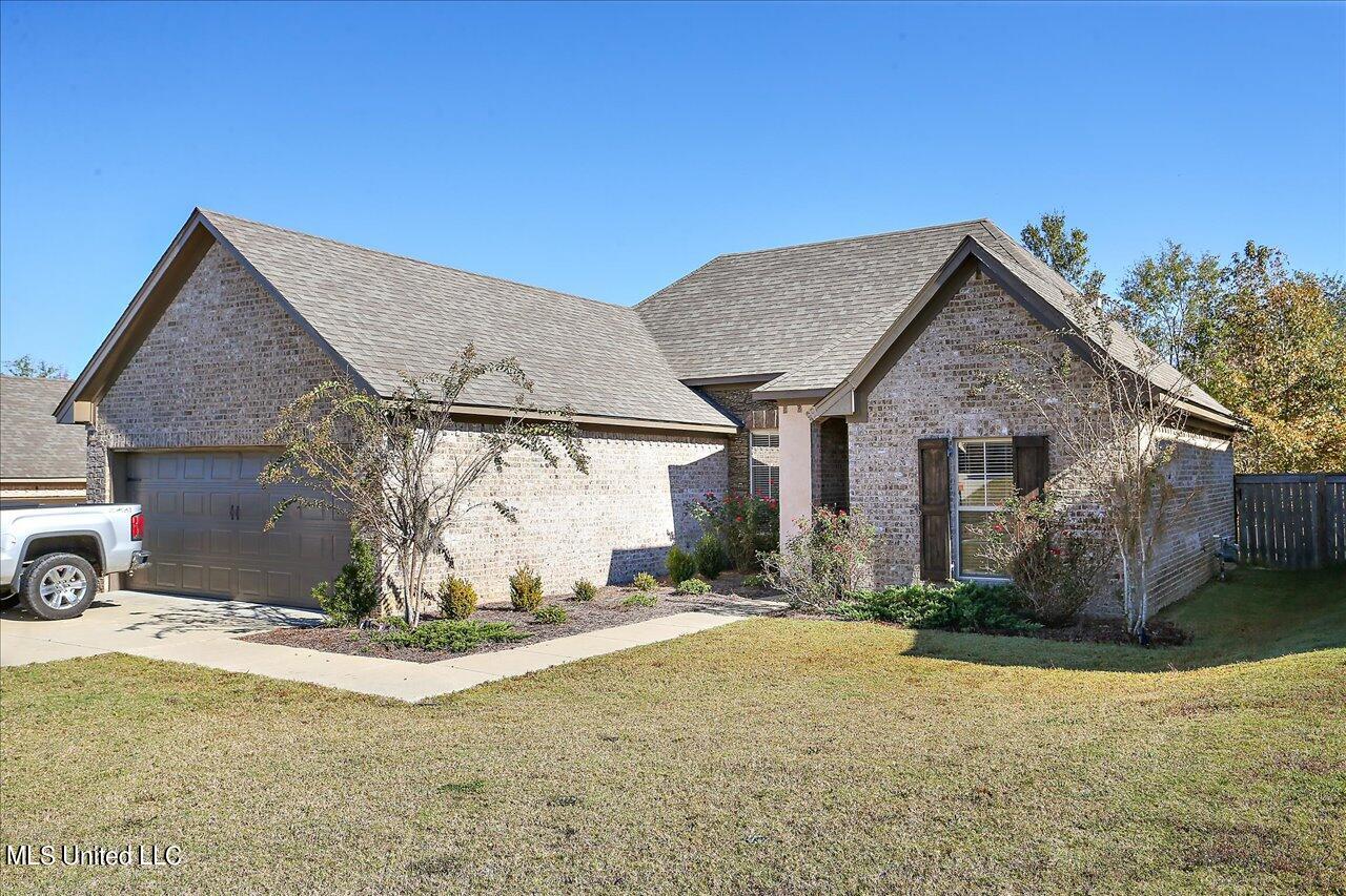 620 Greenfield Ridge Drive East Brandon, MS 39042 - Photo 2 of 25 02-620 Greenfield Ridge Dr