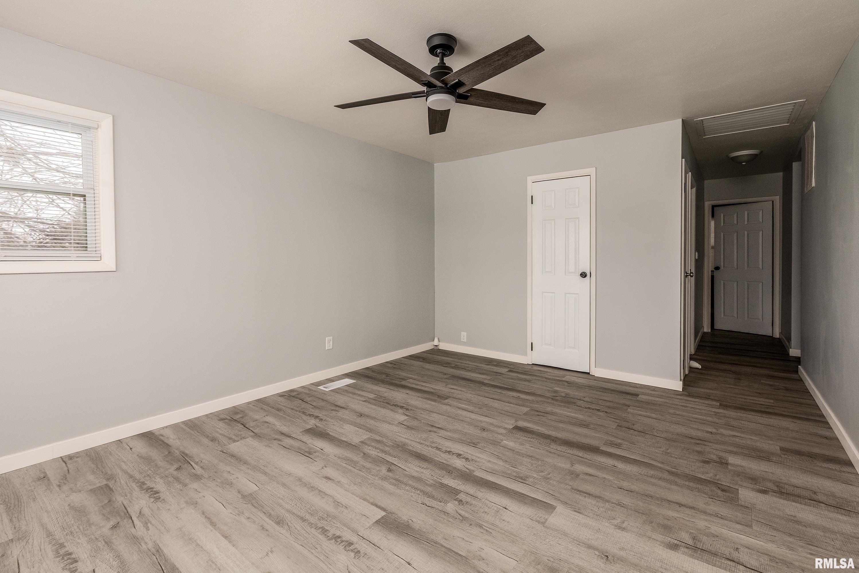 79 Candy Lane Murphysboro, IL 62966 - Photo 3 of 24