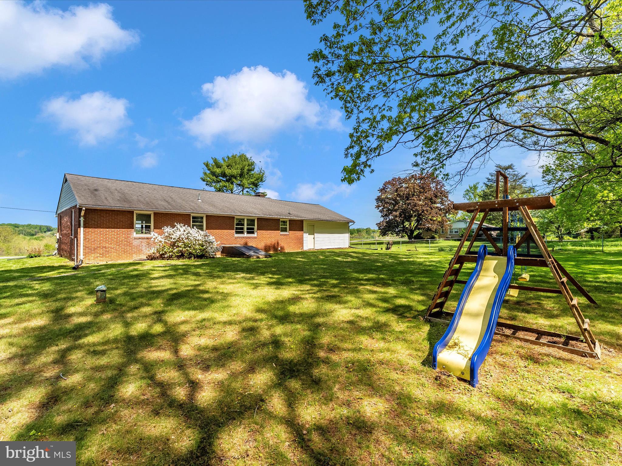 2833 Roderick Road Frederick, MD 21704 - Photo 37 of 41 a swimming pool with yard in front of it