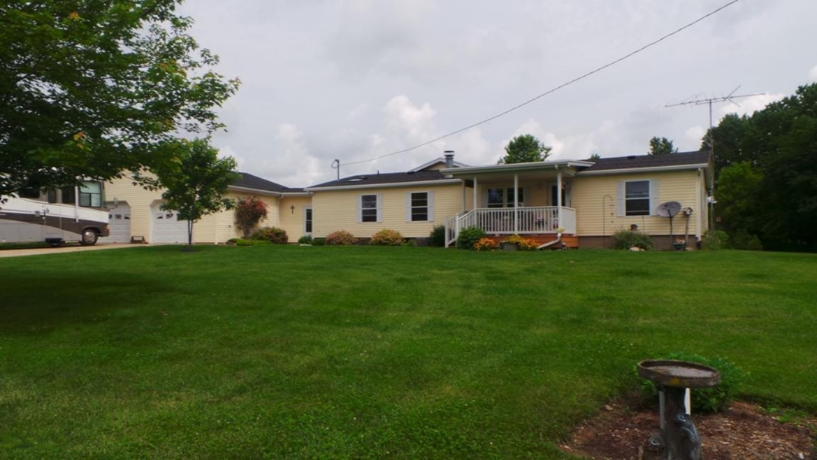 3389 B Stone Road Ionia, MI 48846 - Photo 32 of 47 20150615_153617