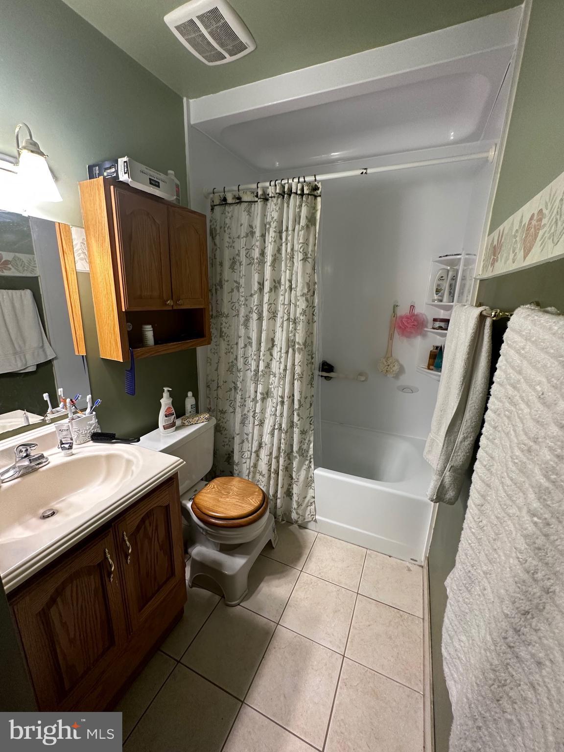 1338 Fox Run Reading, PA 19606 - Photo 17 of 21 a bathroom with a sink toilet and shower