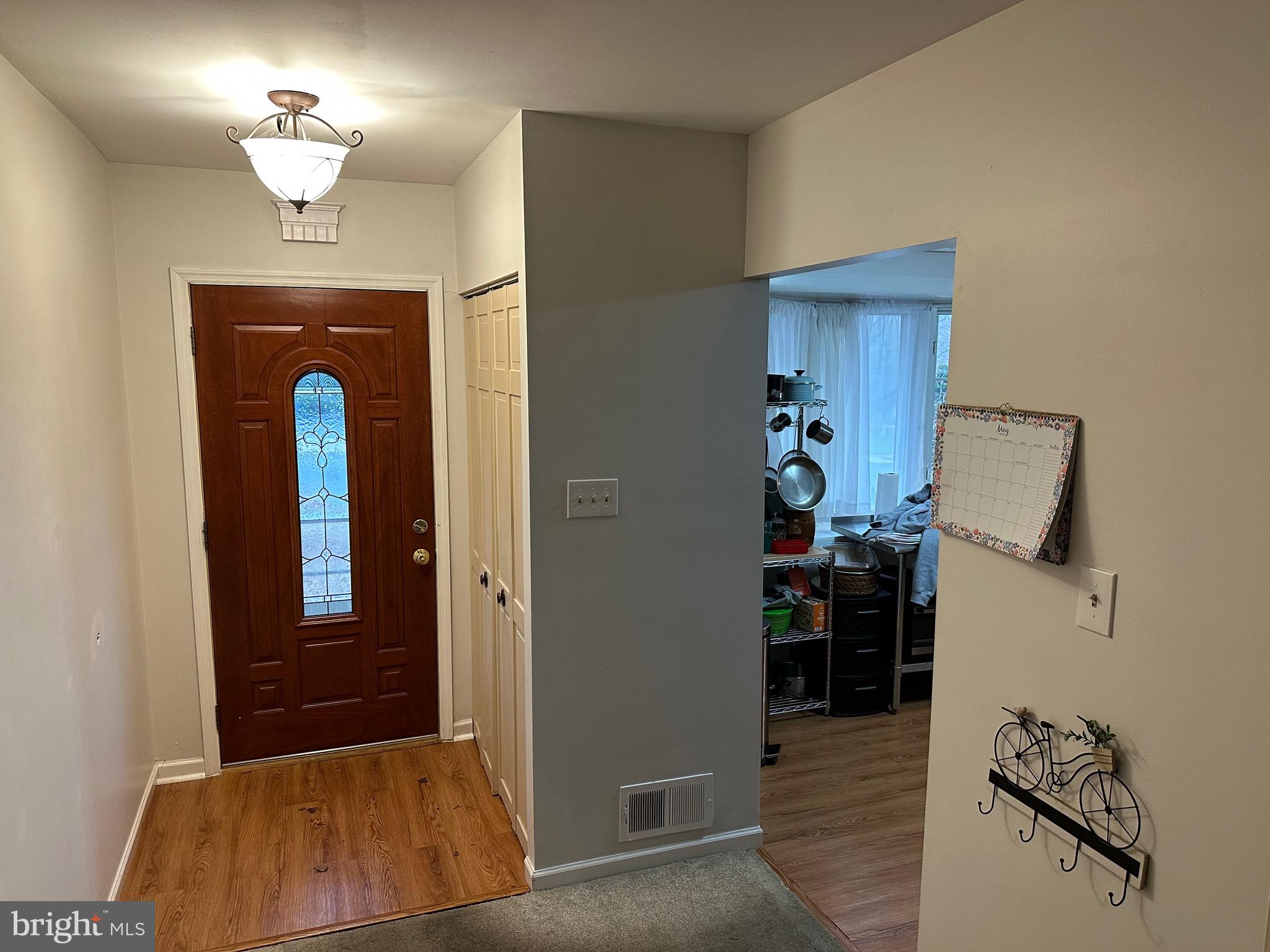 1338 Fox Run Reading, PA 19606 - Photo 3 of 21 a view of a livingroom with furniture and entryway