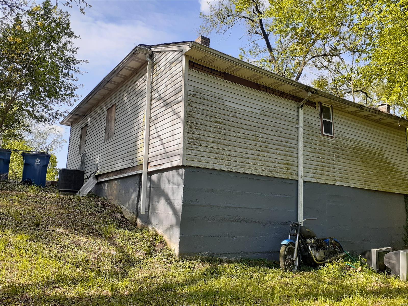 505 Spring Street Collinsville, IL 62234 - Photo 2 of 3 Gallery Image 2