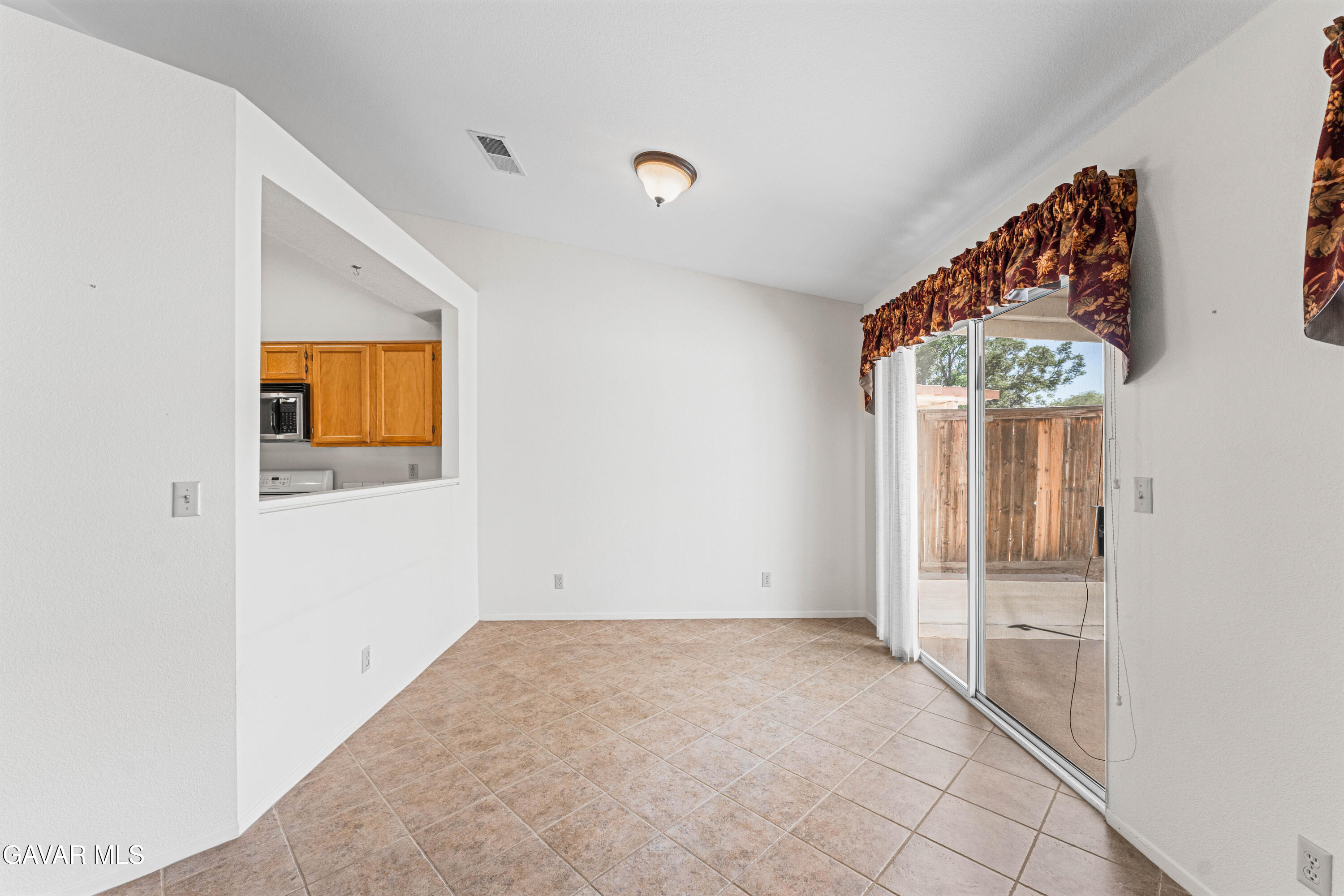 44327 Harbor Street Lancaster, CA 93536 - Photo 11 of 51 Harbor-11