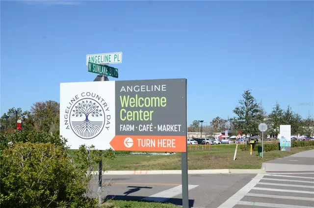 $2,800 | 18200 Pleasantview Boulevard, Land O Lakes, FL 34638