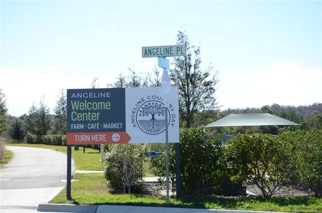 $2,800 | 18200 Pleasantview Boulevard, Land O Lakes, FL 34638