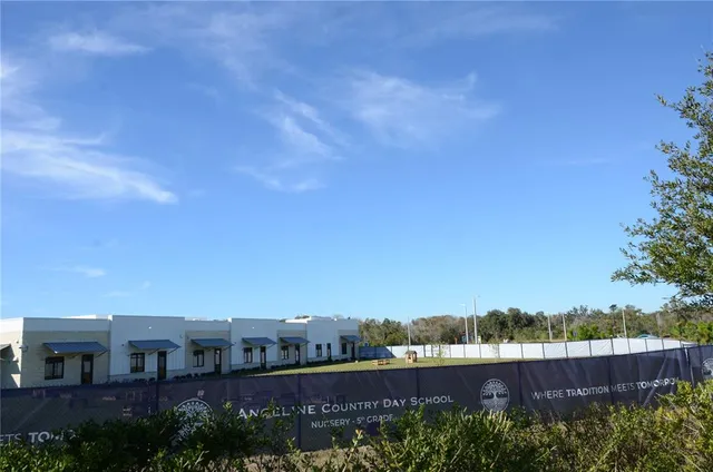 $2,800 | 18200 Pleasantview Boulevard, Land O Lakes, FL 34638