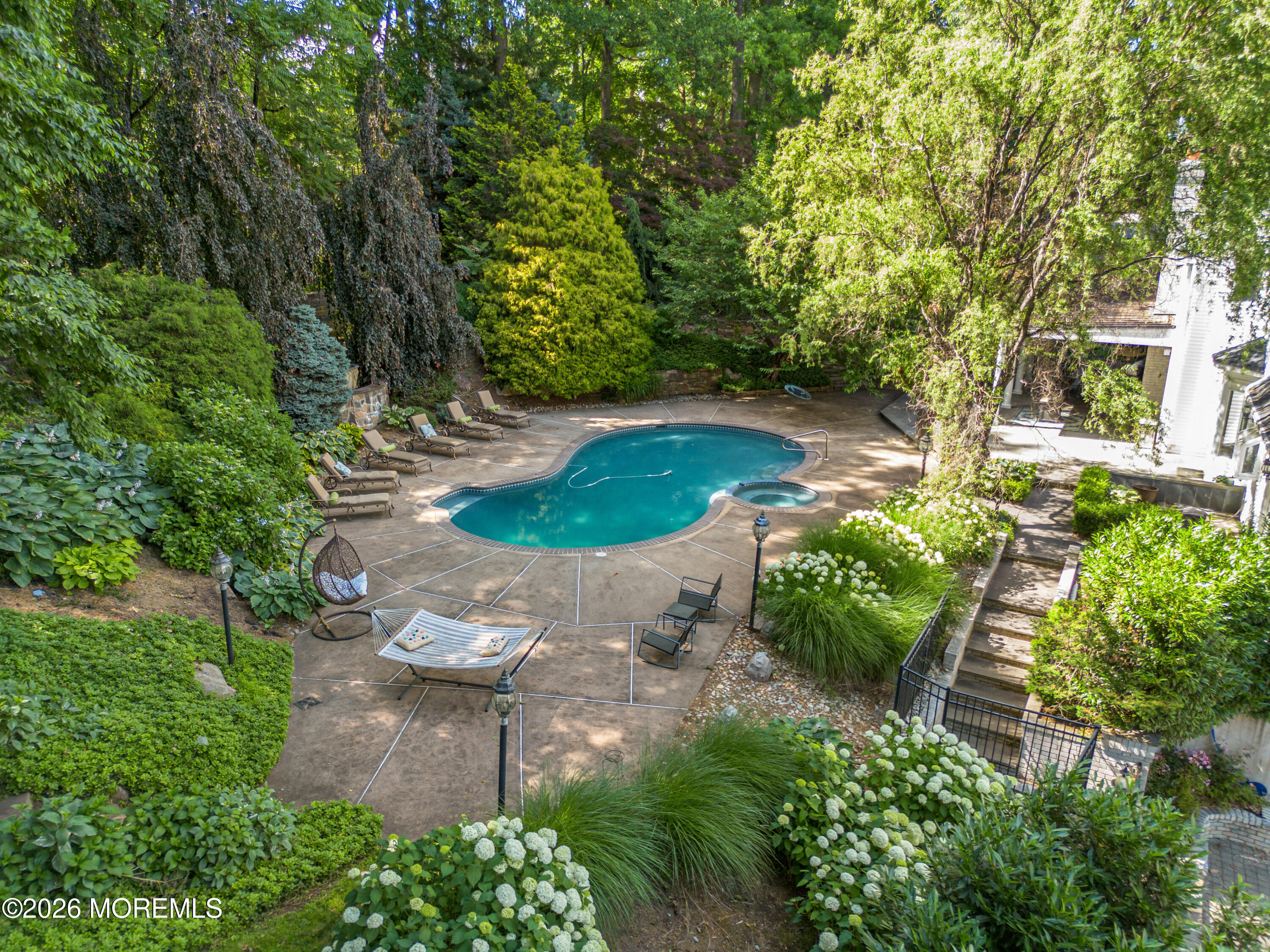 6 Jayhawk Way Holmdel, NJ 07733 - Photo 61 of 72 1 (74 of 83)