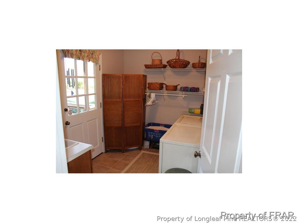 4015 Murphy Road Eastover, NC 28312 - Photo 13 of 36 Gallery Image 13
