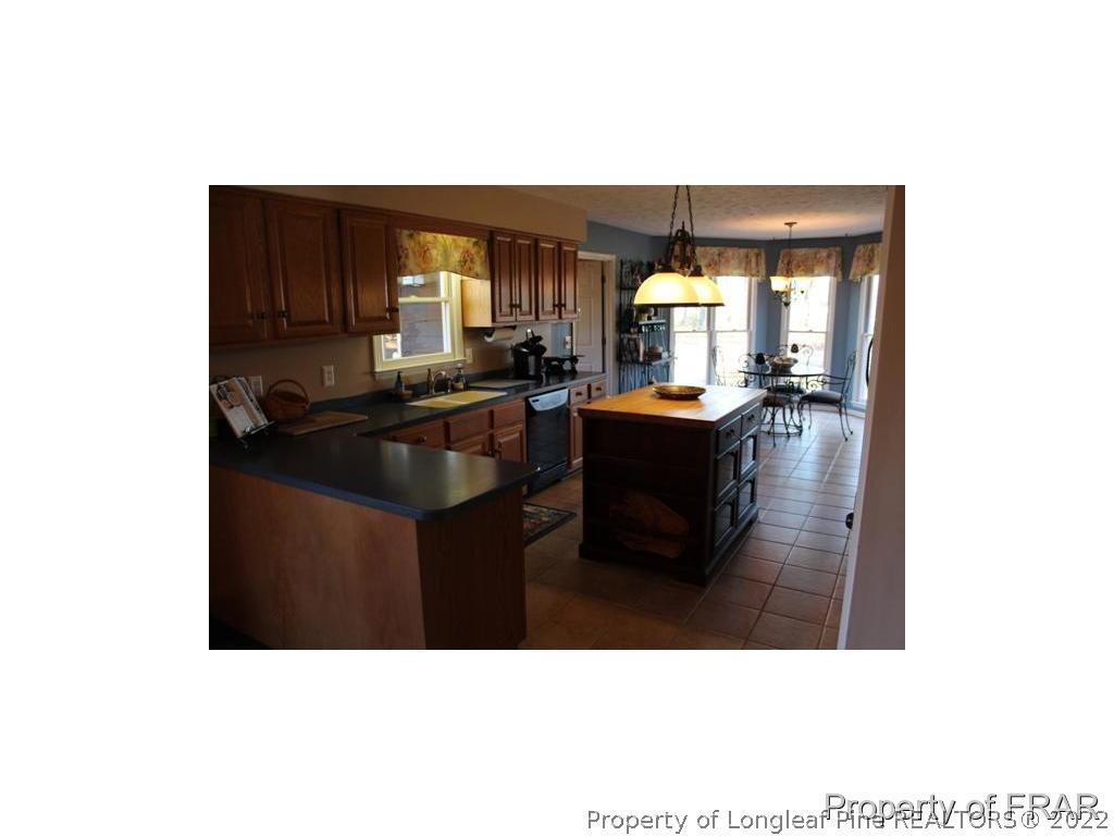 4015 Murphy Road Eastover, NC 28312 - Photo 10 of 36 Gallery Image 10