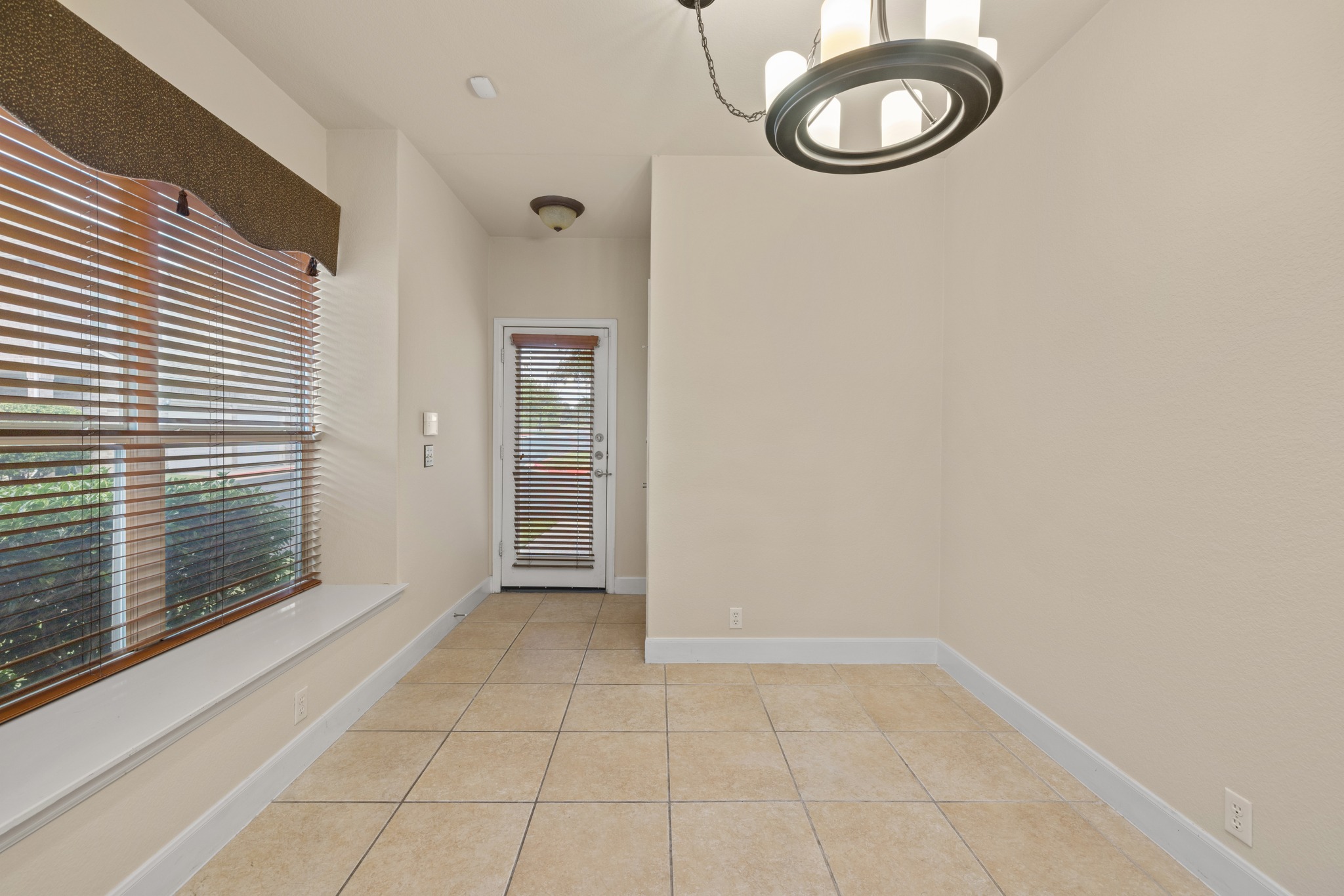 14812 Avery Ranch Boulevard, Unit 30 Austin, TX 78717 - Photo 12 of 26