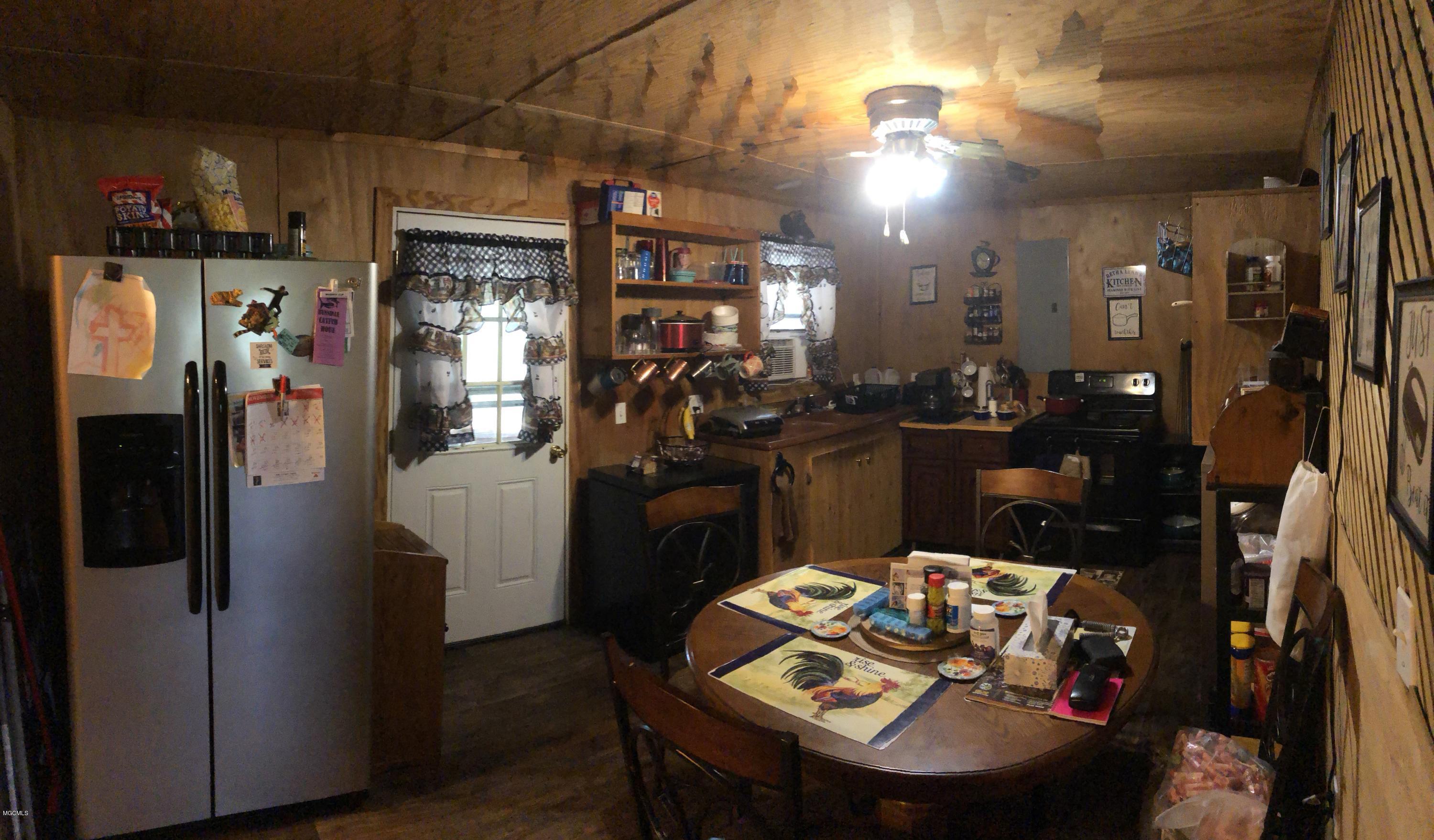 129 Scott Eubanks Road Lucedale, MS 39452 - Photo 7 of 11 wgoQzWMEQVGONUGeFBCzLw