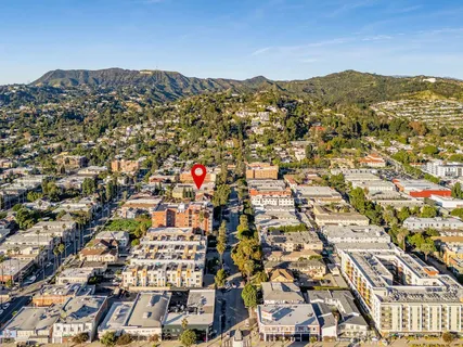 $5,300,000 | 1825 North Gramercy Place, Los Angeles, CA 90028